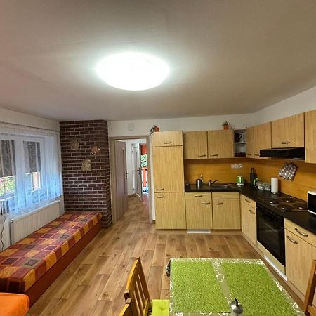 Apartman Pod Kostelem Strazov Bagian luar foto